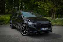 Wypożyczalnia aut wynajem Aud RS Mercedes amg mustang porsche do ślubu