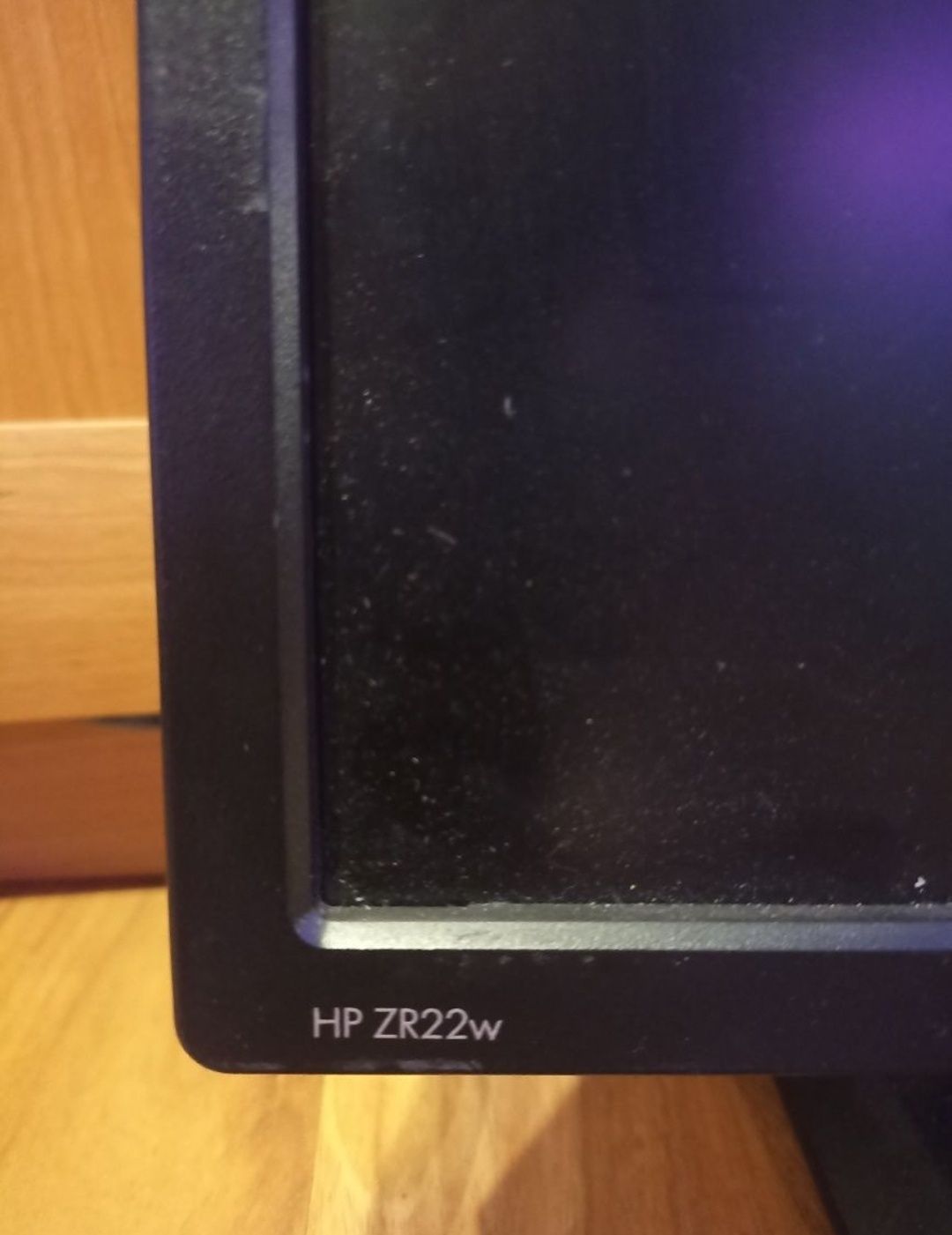 2 monitory Hp ZR22W (monitor, gaming)