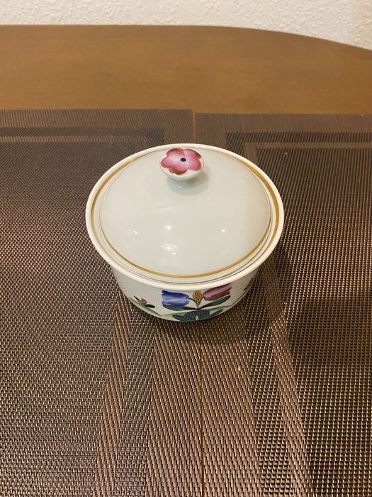 Посуда, салатница, сахарницы, маслянки, креманки, тортовница