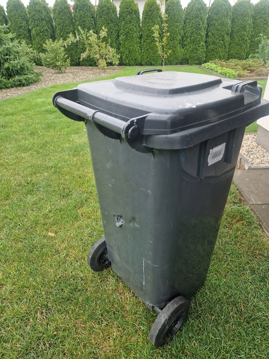 Pojemnik na śmieci Kosz kubeł 120l