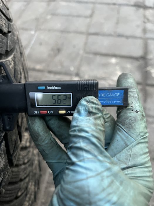 4 opony zimowe na sezon Nokian 195/65 r15 2014