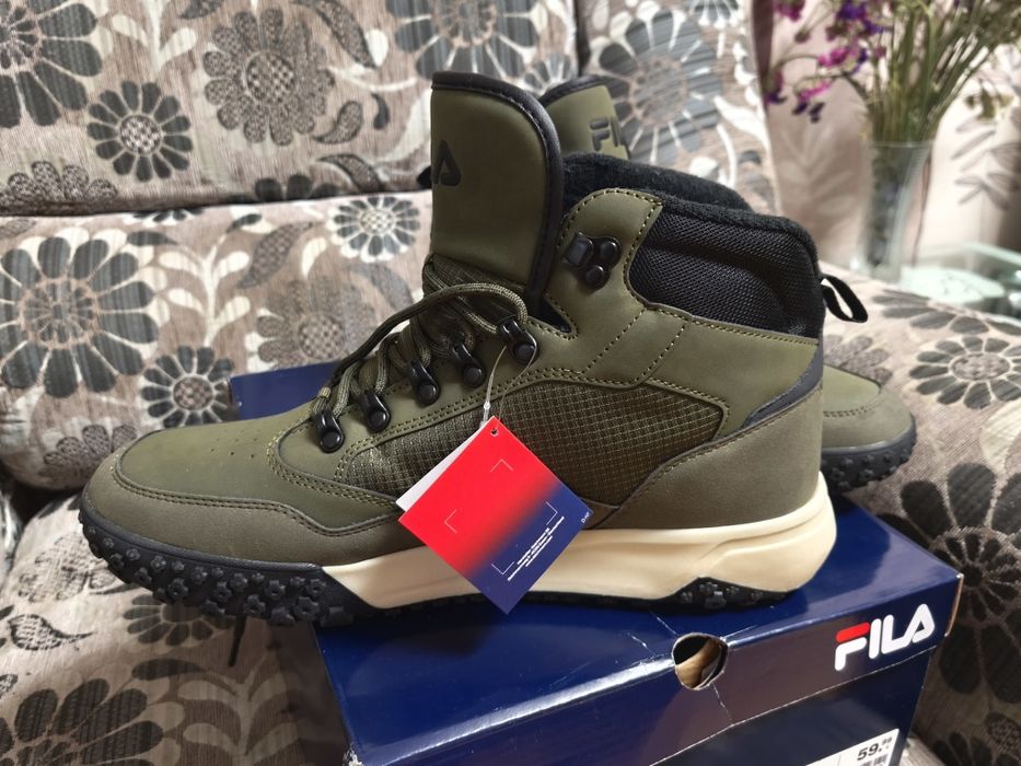 Продам ботинки  45 размера