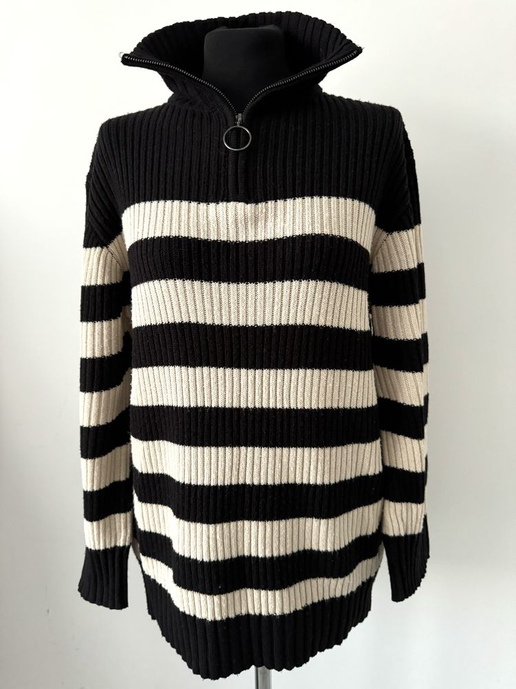 Dzianinowy sweter w paski Półgolf