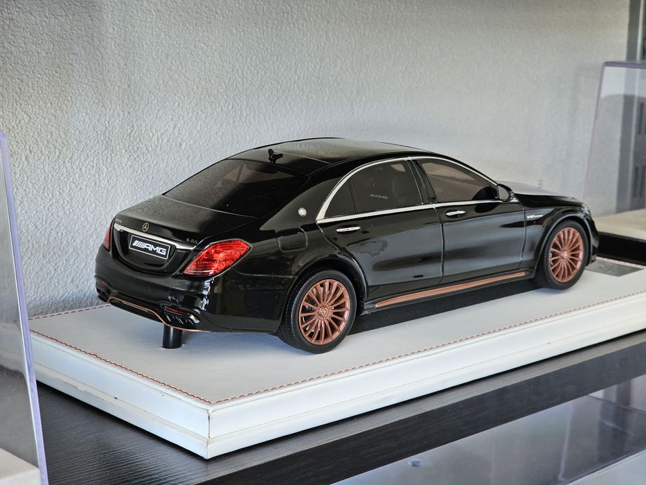 Mercedes-AMG S65 Final Edition 1:18 Vehicle Art