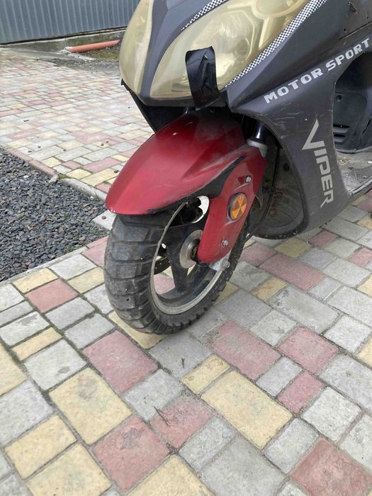 Продам Скутер Storm