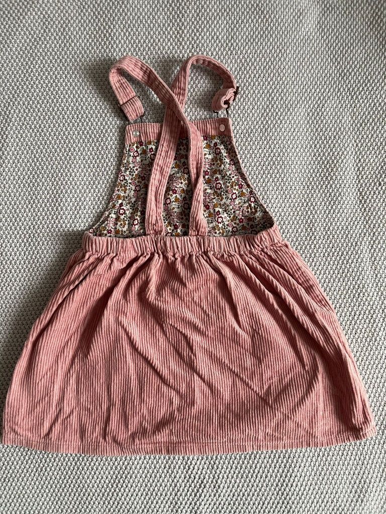 Różowa sukienka na szelkach zara rozm. 110