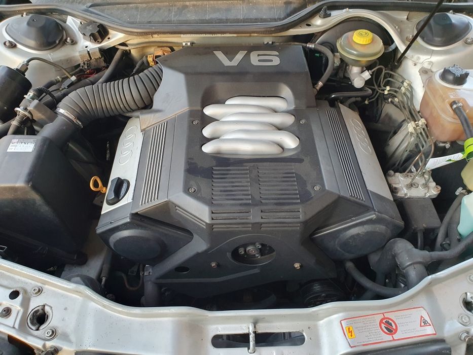 Klasyczne Audi 100 C4 2.6 V6 Benzyna