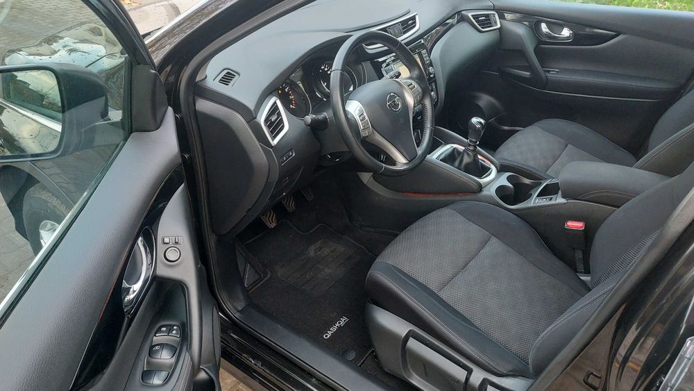 Nissan Qashqai 1.2 DiG-T 116KM 6 biegów navi radar alu pdc kamera