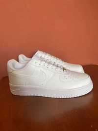 Nike Air Force 1 Low '07 White EU 41