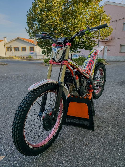 TRRS ONE RR 300 de 2021 com Arranque Eléctrico