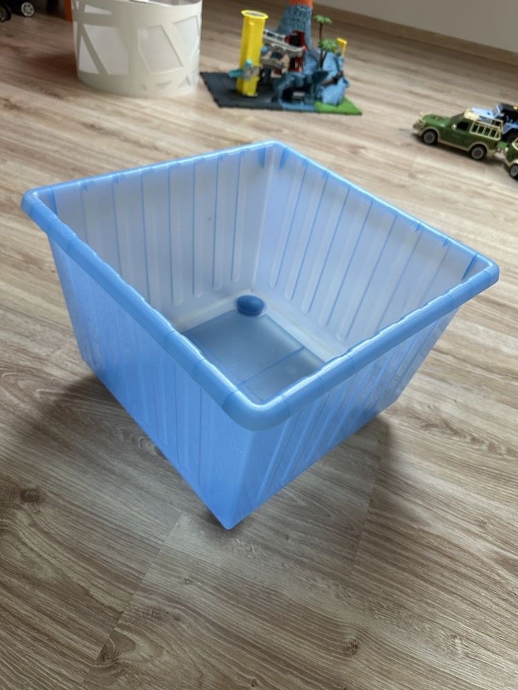 Pudelko Ikea na kółkach