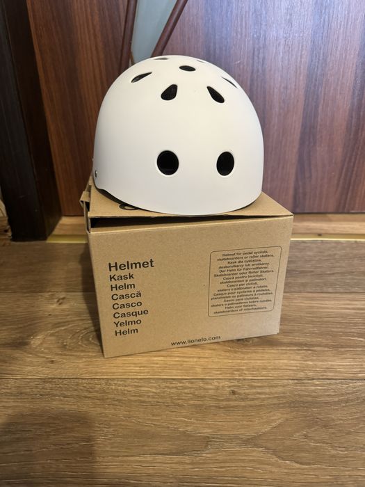 Шлем Lionelo helmet white