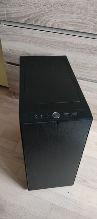 Komputer stacjonarny Intel i7 7700K GeForce GTX 3060Ti