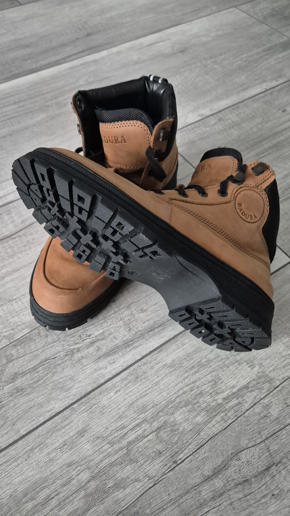 Męskie buty Badura rozmiar 40