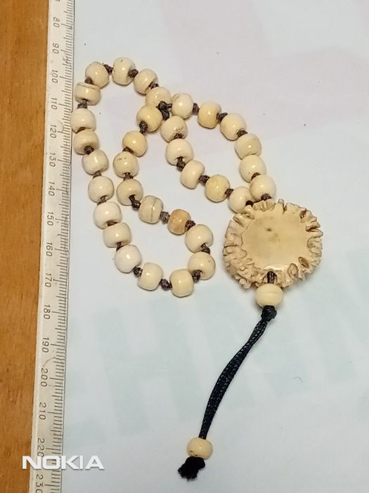 Чотки кістка на 33 намистини
