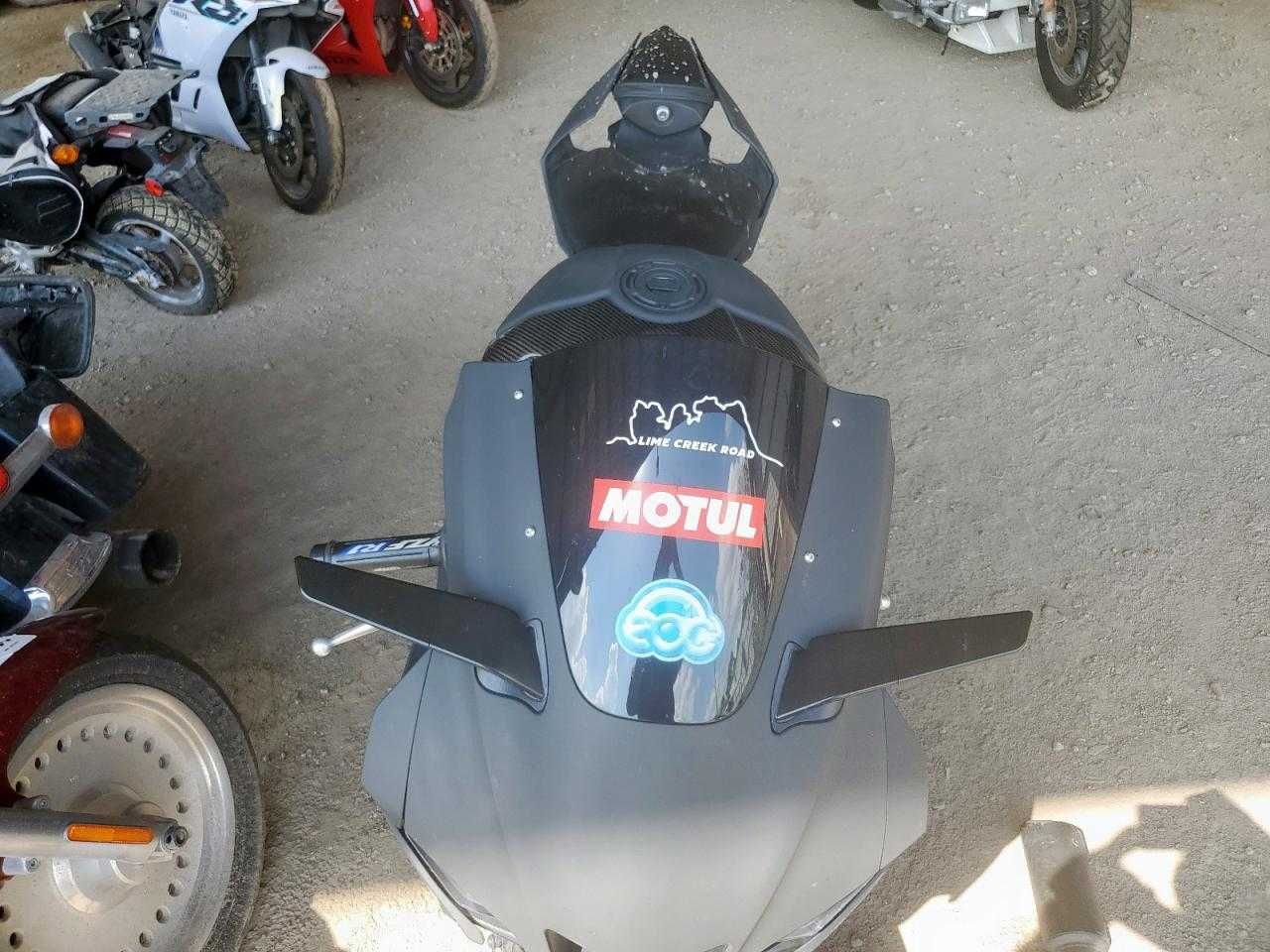 2023 YAMAHA Yzf R1