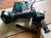 SZLIFIERKA kątowa MAKITA DGA504+ AKU 5 + ładowarka + walizka