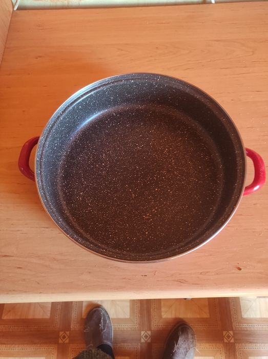 Kamienny Garnek Delimano