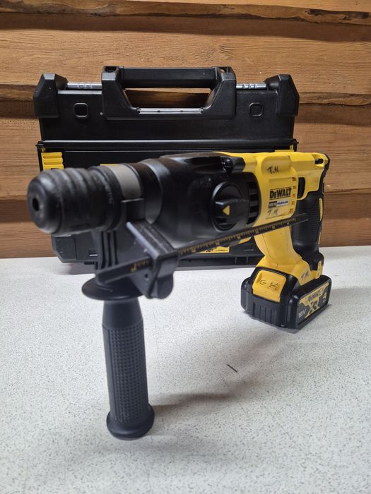 DeWalt Młotowiertarka SDS Zestaw DCH033
