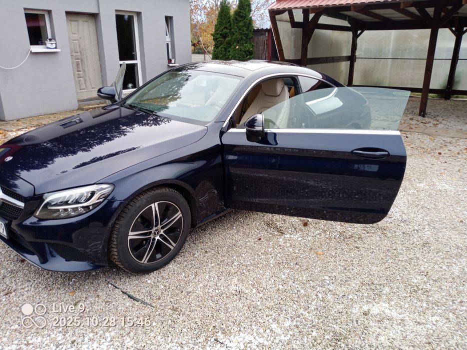 Mercedes-Benz  C 300 coupe