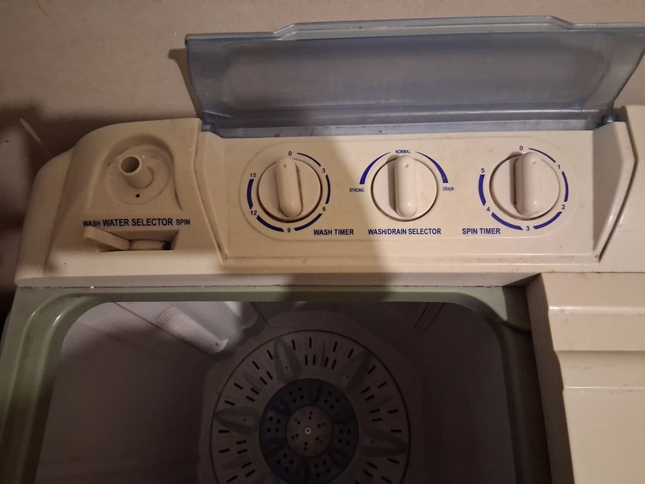 Pralko-wirówka firmy Smile