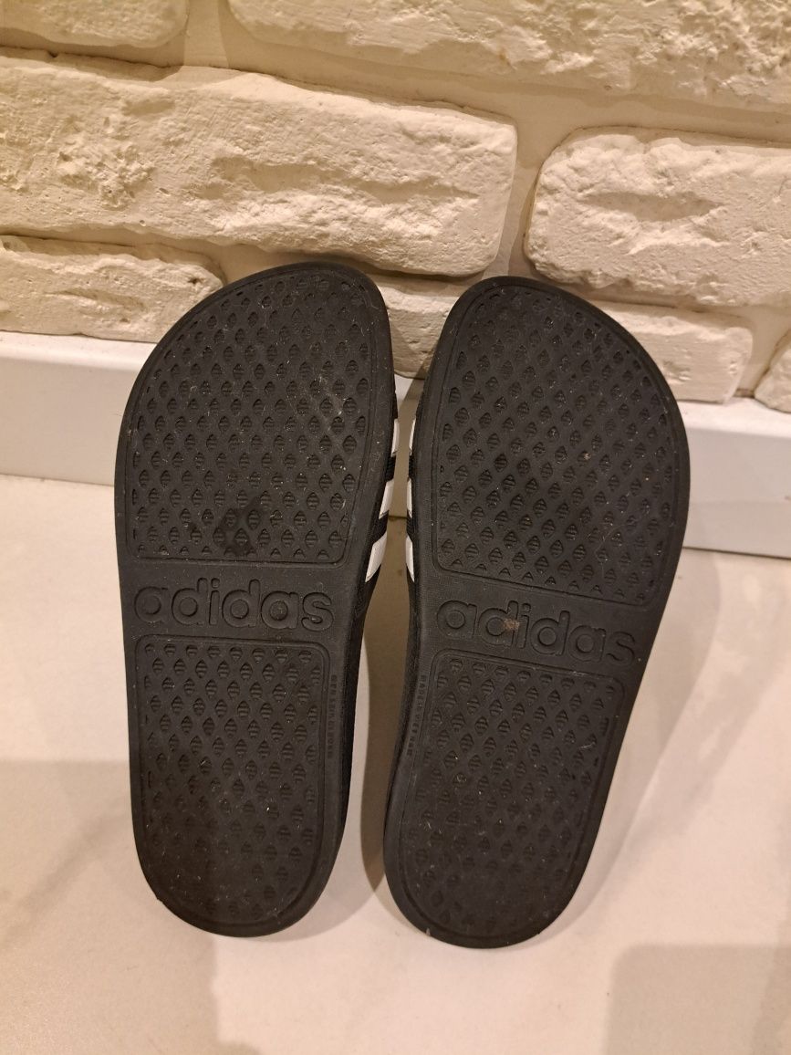 Дитячі шльопанці Adidas (шльопки)