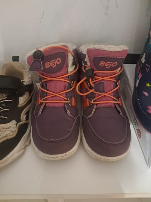 4 pary butów dla dziewczynki+ opaska