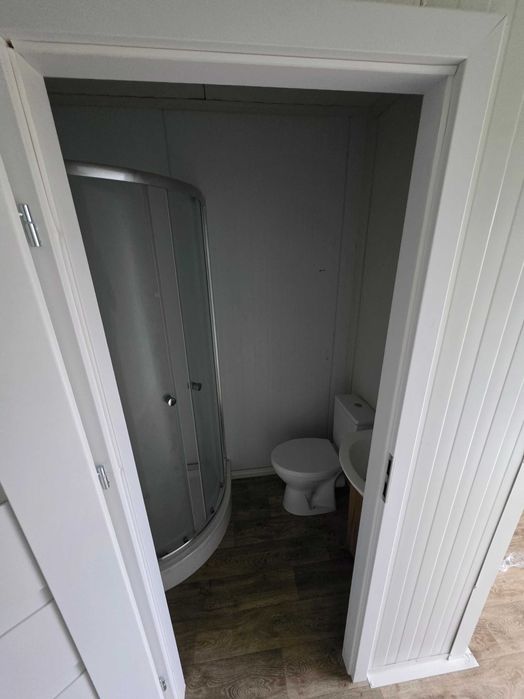 Kontener mieszkalny z łazienką prysznic 2.5x6 – WYNAJEM 1500/m-
