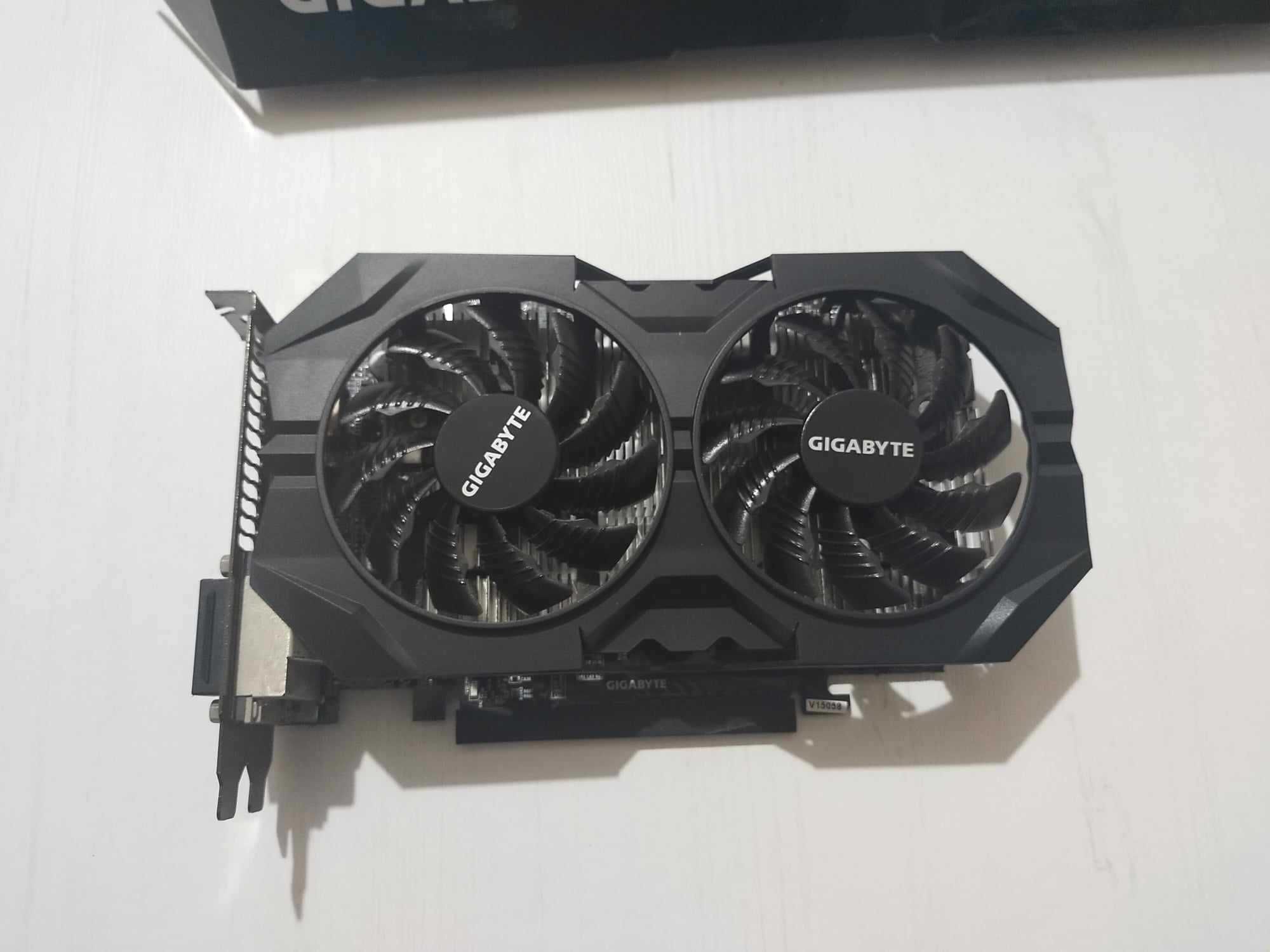 Karta graficzna GeForce GTX 950 2 GB GDDR5