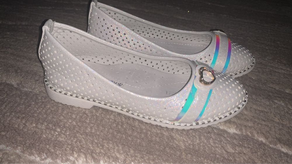 Туфлі дитячі