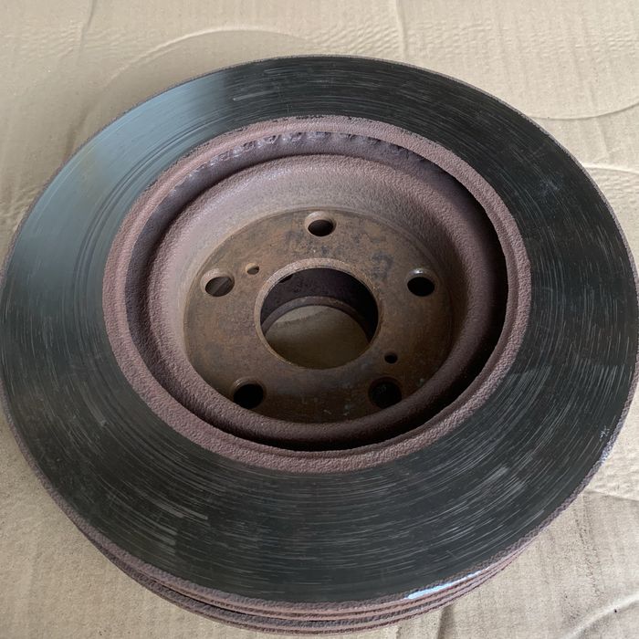 Тормозные диски Toyota Avensis Т27 (2009-2015)