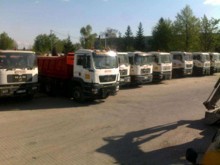Wyburzenia budynków usługi koparką JCB transport CIechanów