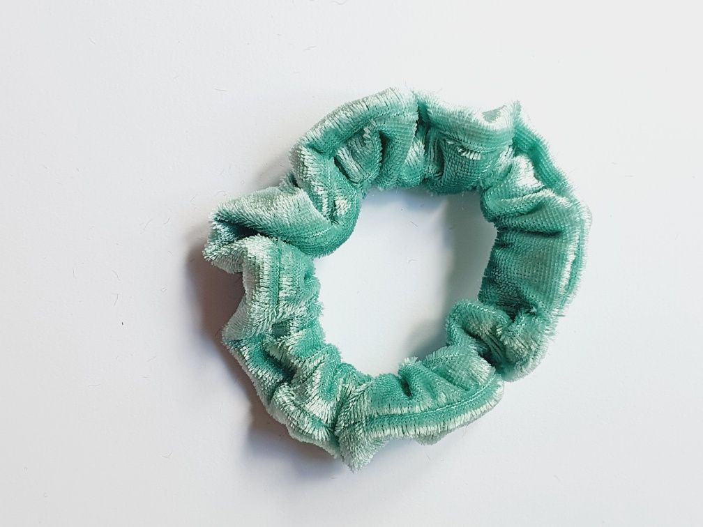 Gumki scrunchie welurowe