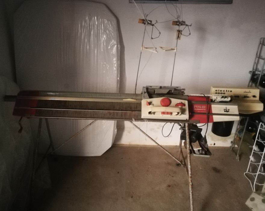 Máquina de tricotar Passap duomatic com motor Electra 3000