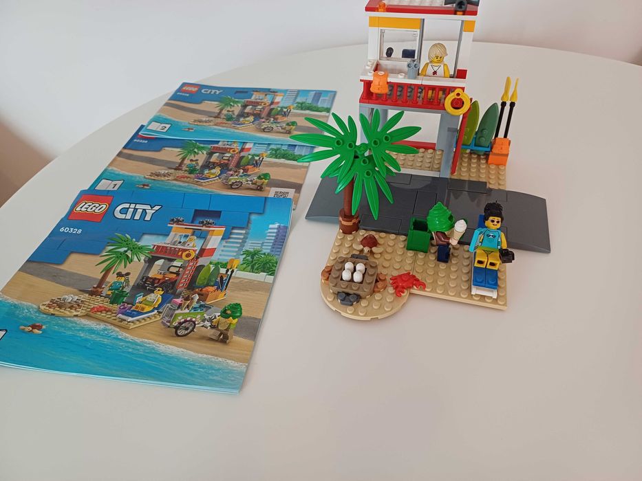 LEGO CITY Stanowisko ratownicze na plaży 60328
