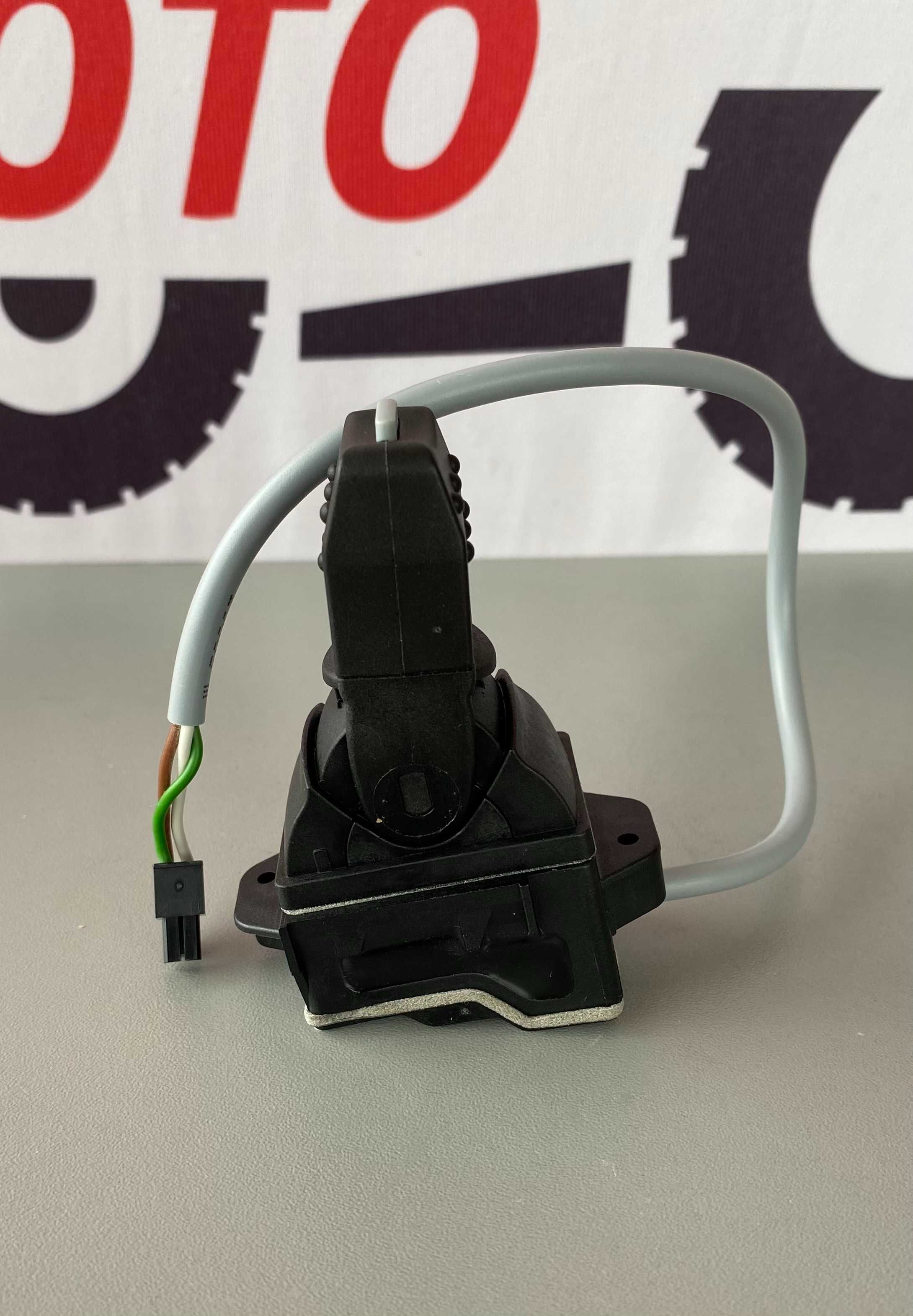 Joystick Massey Ferguson 3909.462M91 ORYGINAŁ AGCO