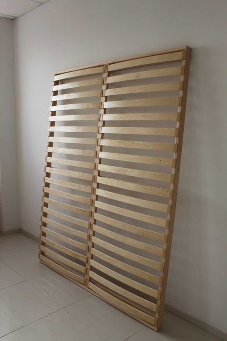 Каркас ліжка дерев'яний з ортопедичними ламелями без ніжок