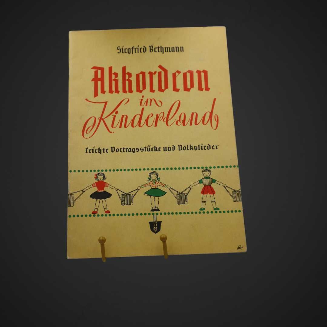 Nuty na akordeon 1973 r J/141555