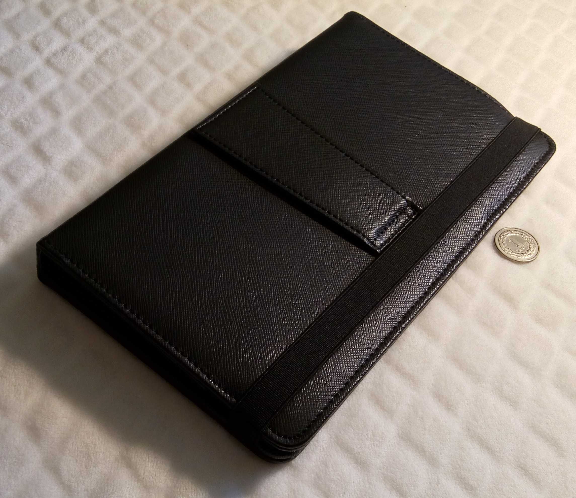 Etui ochronne z klawiaturą do tabletów 7’’