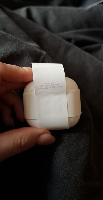 Наушники вкладыши беспроводные TWS Apple AirPods 4
Бездрот