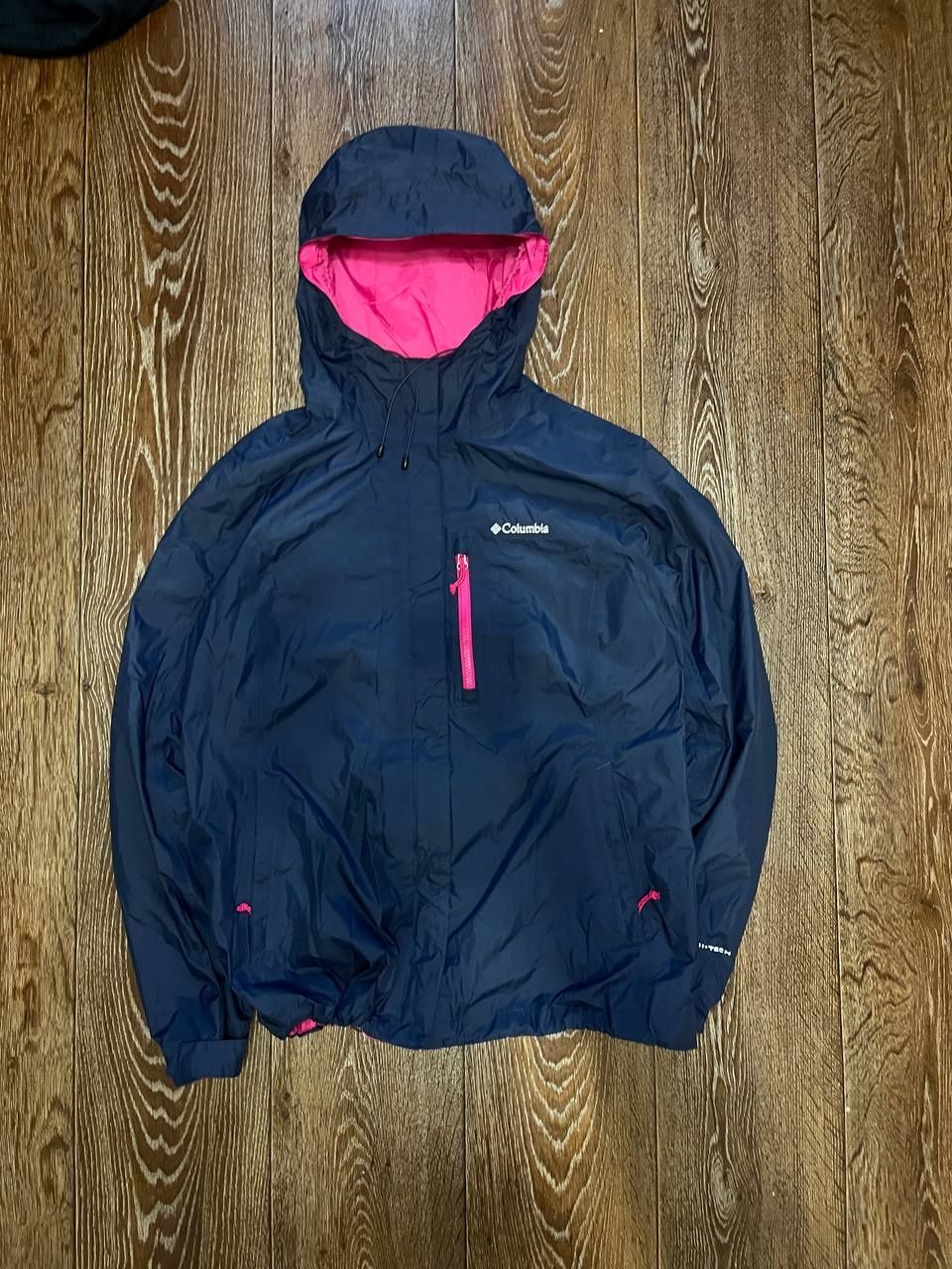 Жіноча куртка/ветровка Columbia x Jack Wolfskin goretex