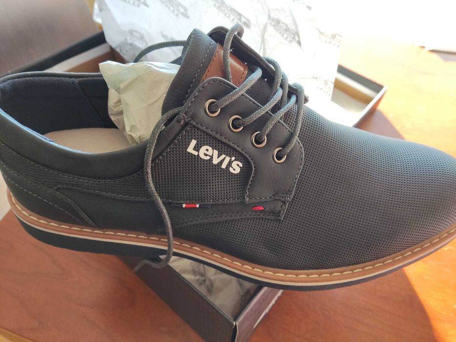 Sapatos de homem nº 45