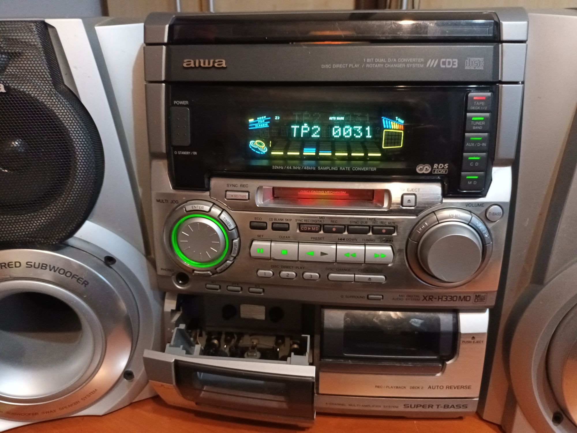 Wieża Aiwa XR H330MD