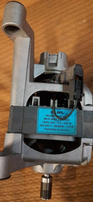 Двигатель indesit w83T.