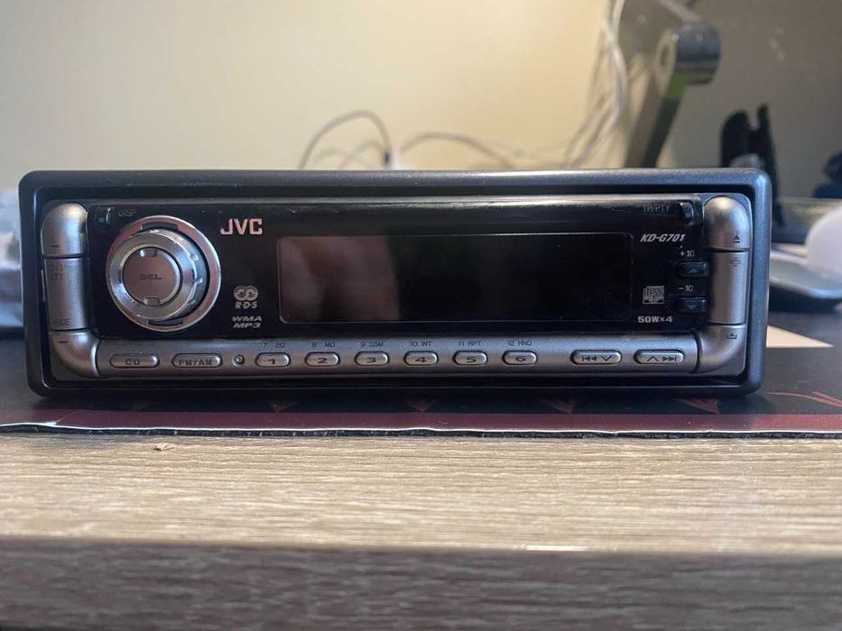 Продам автомагнітолу JVC б/в