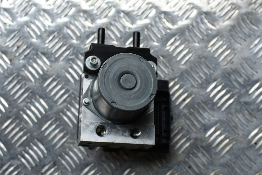 Sterownik pompa ABS Range Rover Vogue L322 4.4 Lift TDV8 2012 rok.