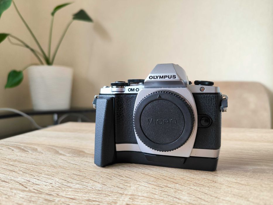 Olympus E-M10 body ! Очень хорошее состояние ! Пробег 12к