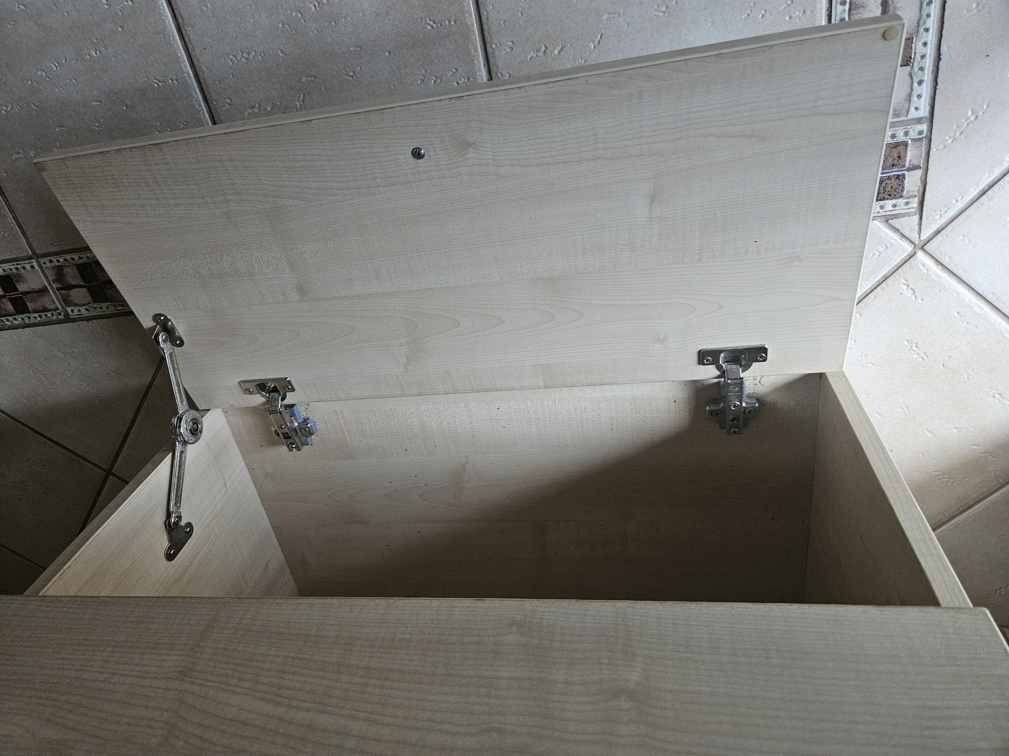 Komoda 72 cm długości