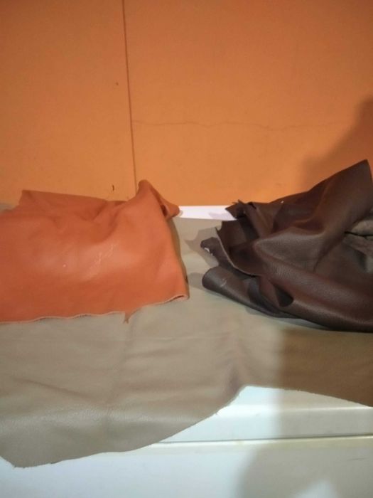 Retalhos de pele para artesanato