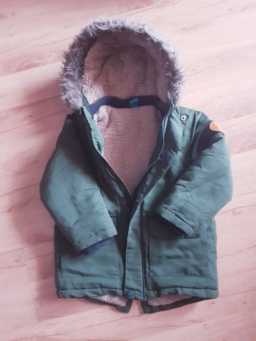 Zimowa kurtka chłopięca marki Pepco rozmiar 116 ( 6 Lat ).